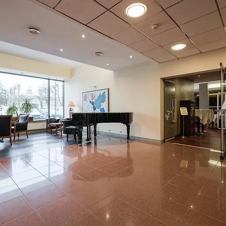 Daire Elegantne Tuba Kahele Twin Grand Hotelliga Samas Hoones! Viljandi (Viljandimaa)