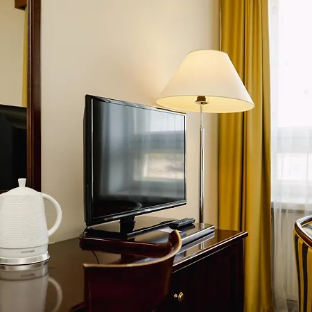 Elegantne Tuba Kahele Twin Grand Hotelliga Samas Hoones! * Viljandi (Viljandimaa)