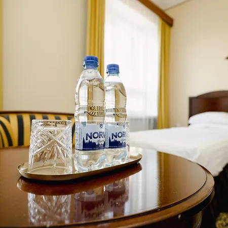Daire Elegantne Tuba Kahele Twin Grand Hotelliga Samas Hoones! Viljandi (Viljandimaa)