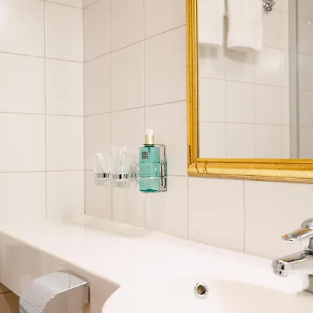 Daire Elegantne Tuba Kahele Twin Grand Hotelliga Samas Hoones! Viljandi (Viljandimaa)